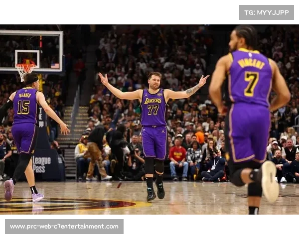 东契奇砍下29分11板10助 三分手感低迷仍创NBA历史唯一三双