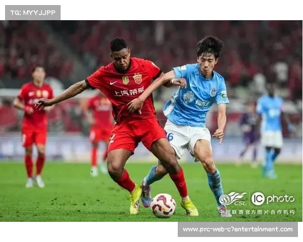 上海海港客场胜大连英博,实现中超三连冠