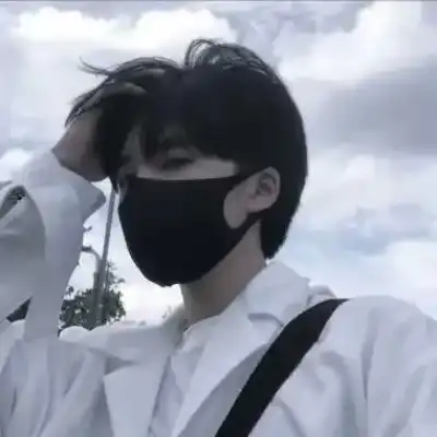 秦明凝